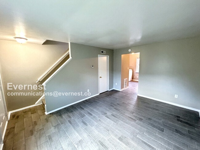 Building Photo - 1319 Minefee St