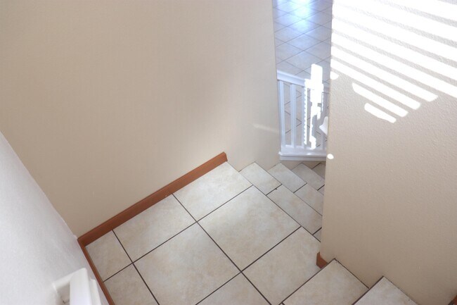 Building Photo - 2346 E Early Ave