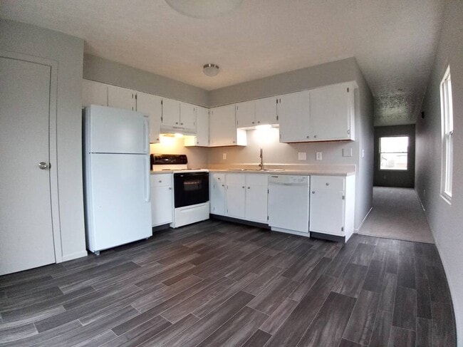 Building Photo - 3941 Millstone Rd