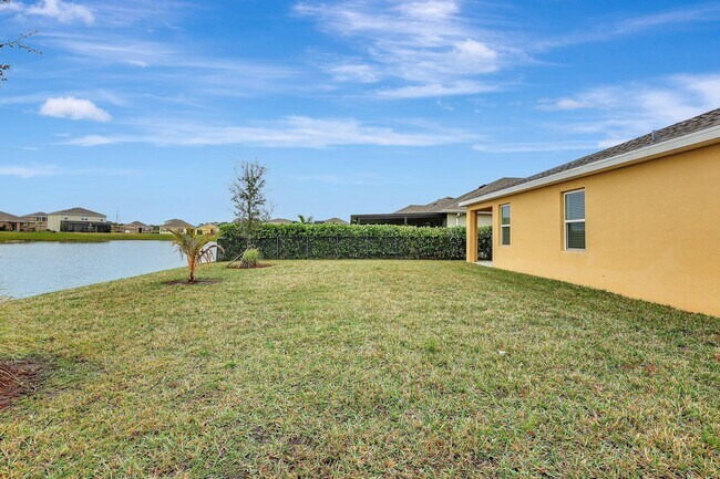 Building Photo - 10771 SW Cremona Way