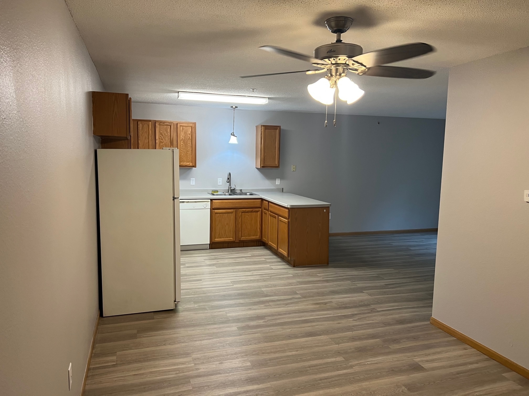 Building Photo - 431 Central AVE W