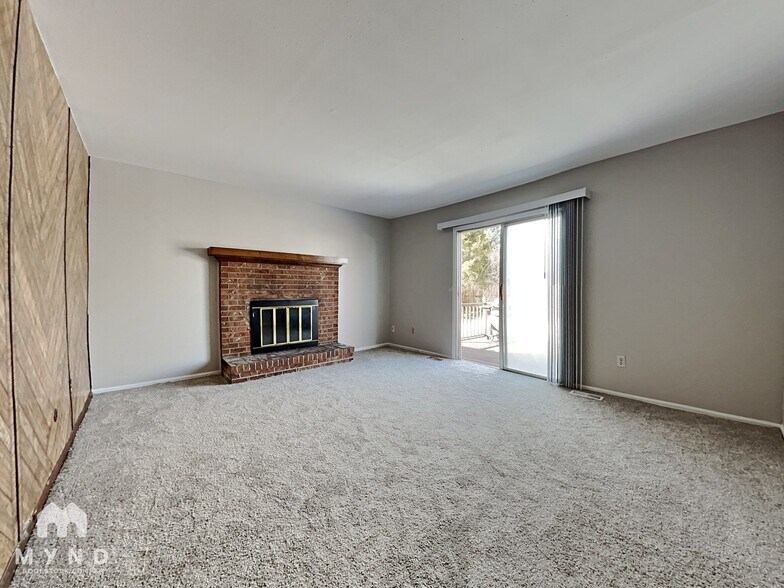 Building Photo - 12129 W Tanforan Ave