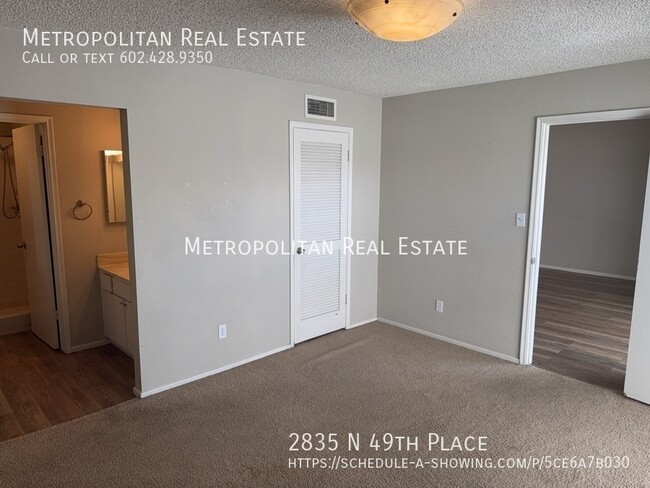 Building Photo - 2835 N 49th Pl