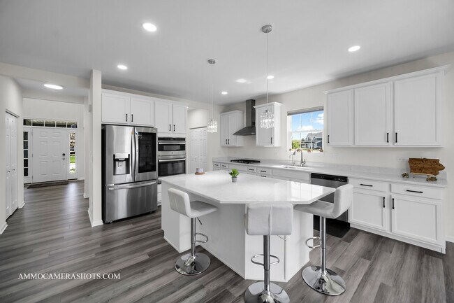Building Photo - 12504 S Cherry Blossom Blvd
