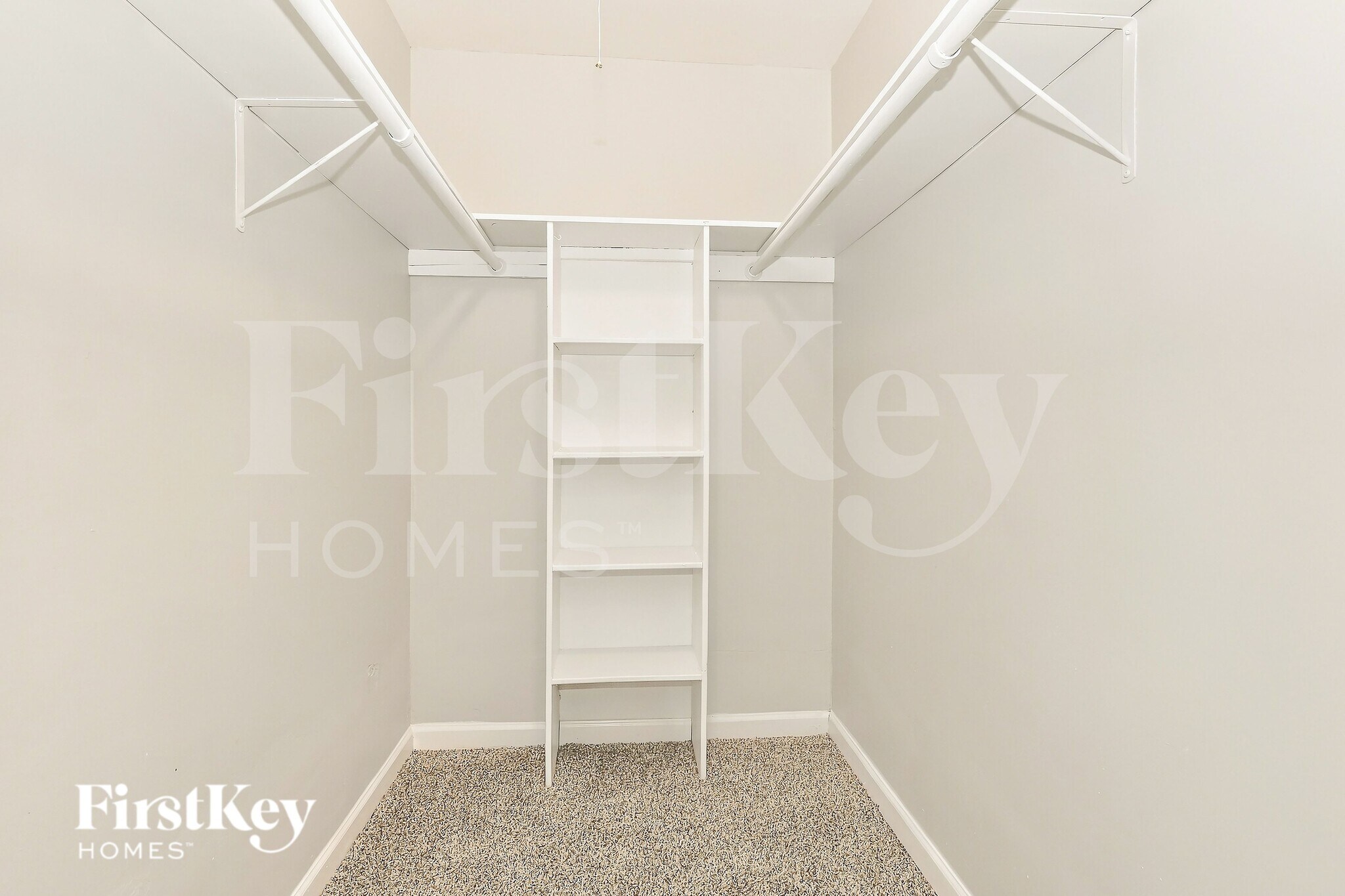 Building Photo - 13223 Lake Breeze Ln