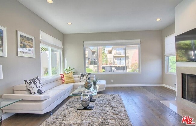 Building Photo - 2906 2nd St