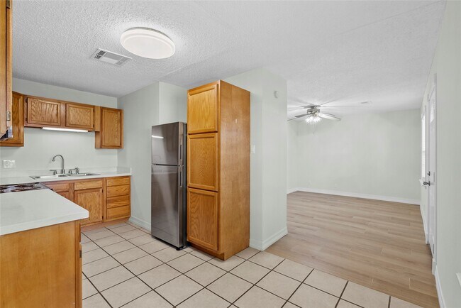 Building Photo - 234 Cortlandt St
