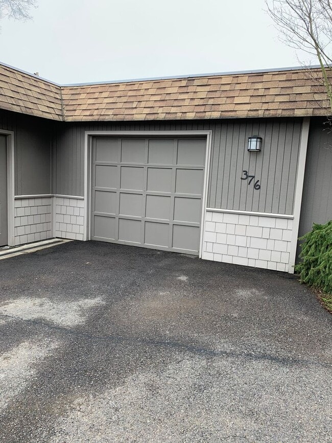 Building Photo - 2-Bedroom 2-Bathroom duplex in Harlow neig...
