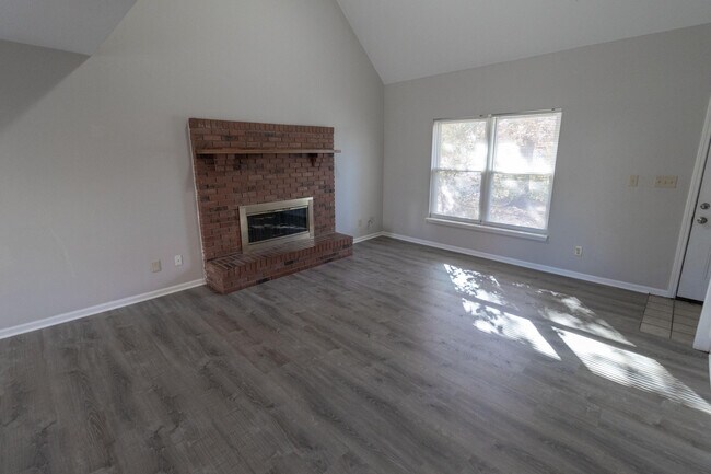 Building Photo - 3705 Hermitage Rd