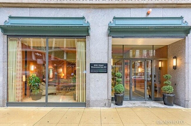 Building Photo - 208 W Washington St