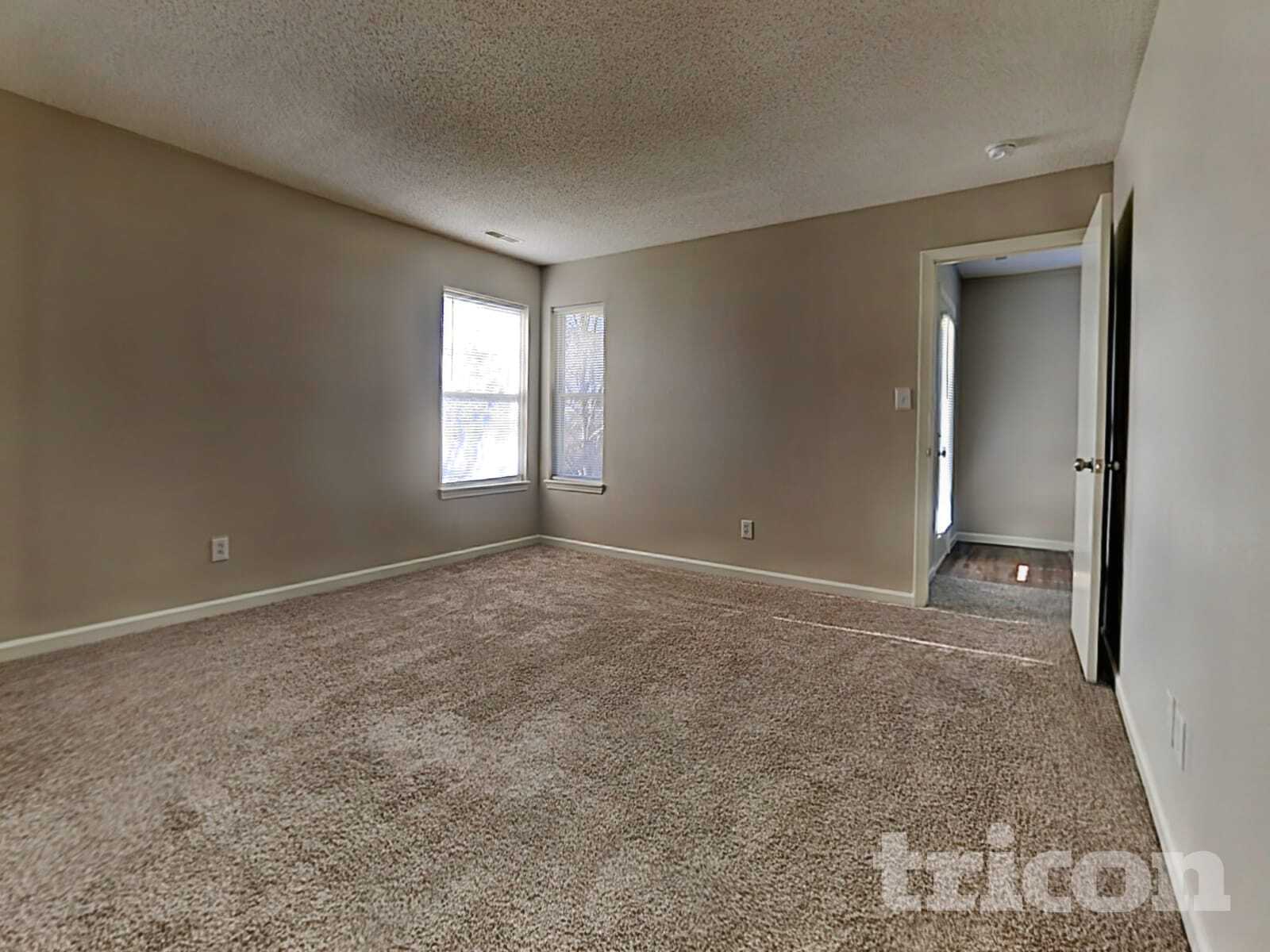 Building Photo - 1697 Willowview Ln