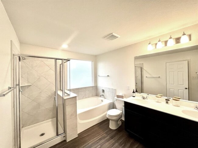 Building Photo - 14205 Silver Lace Ln