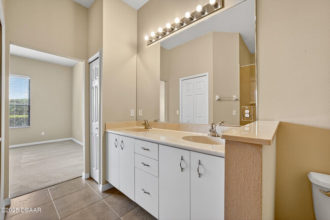 Building Photo - 1312 Hansberry Ln