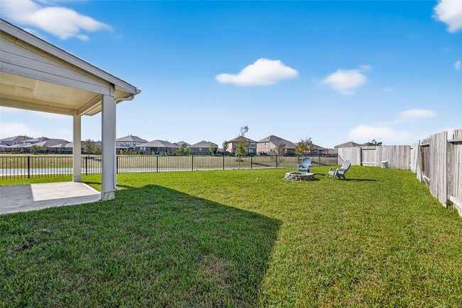 Building Photo - 1601 Darwin Cedar Dr