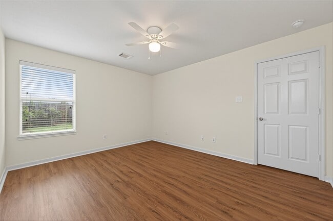 Building Photo - 4107 Pedernales River Ln