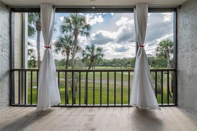 Building Photo - 13618 Greenfield Dr