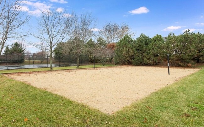 Building Photo - 4313 Dillon St