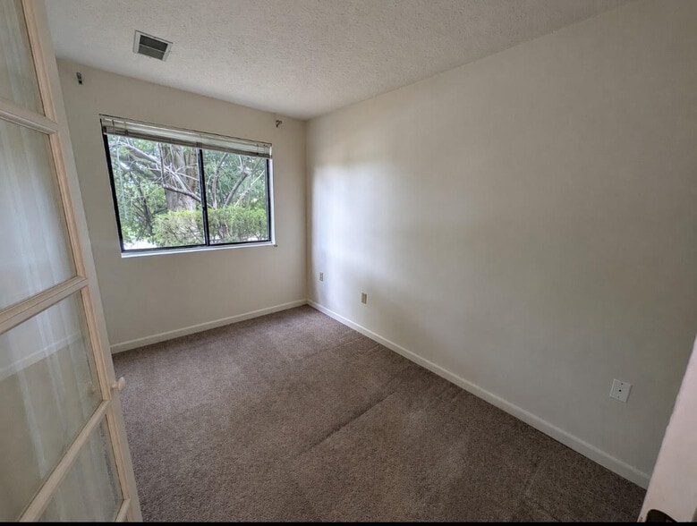 Building Photo - 122 Turtle Creek Rd