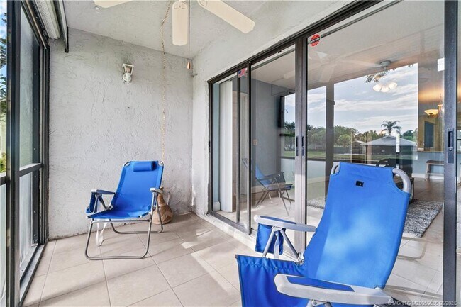 Building Photo - 1001 Sabal Ridge Cir