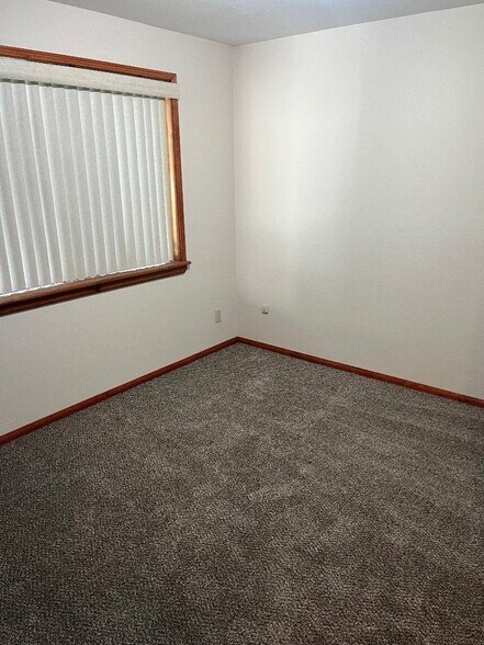 Building Photo - 932 Berne Dr