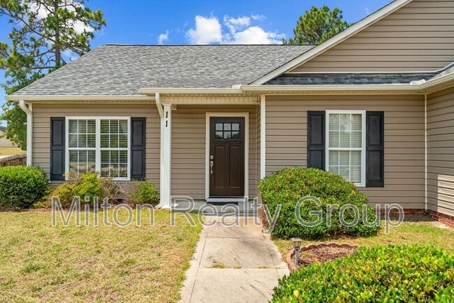 Building Photo - 11 Sawtooth Oak Cir