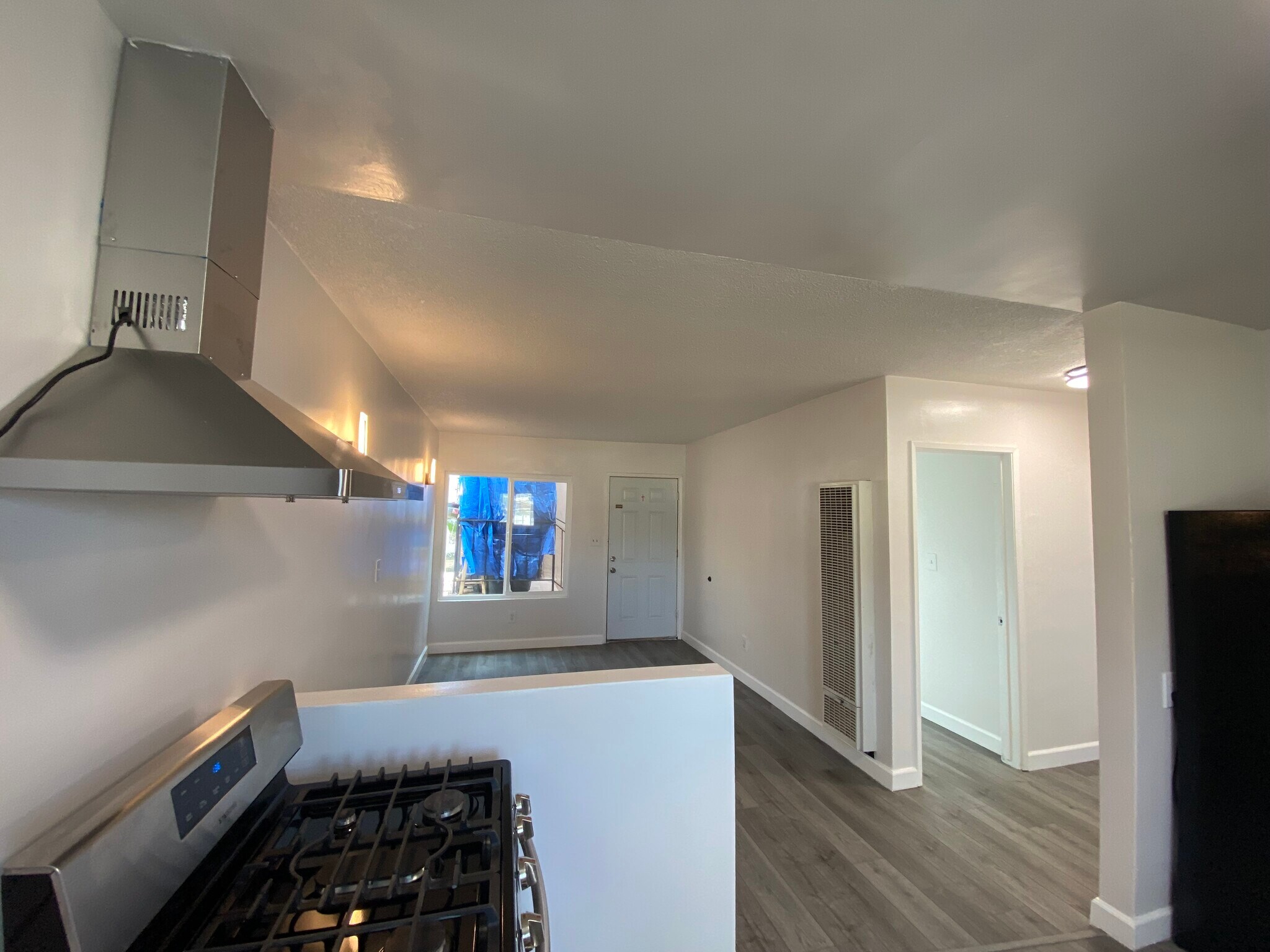 Building Photo - 1515 E 20th St