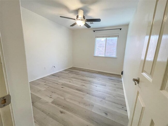 Building Photo - 2401 Christoff Loop
