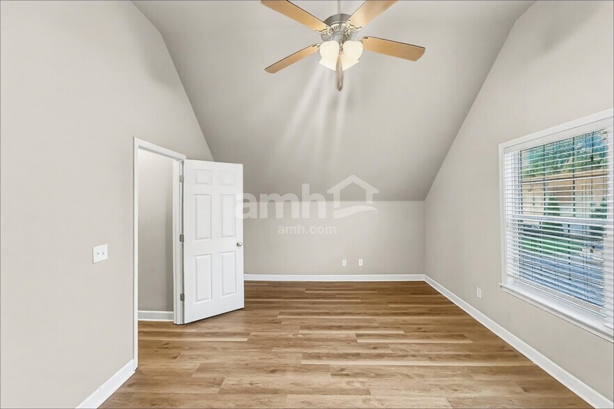 Building Photo - 1167 Cynthia Ln