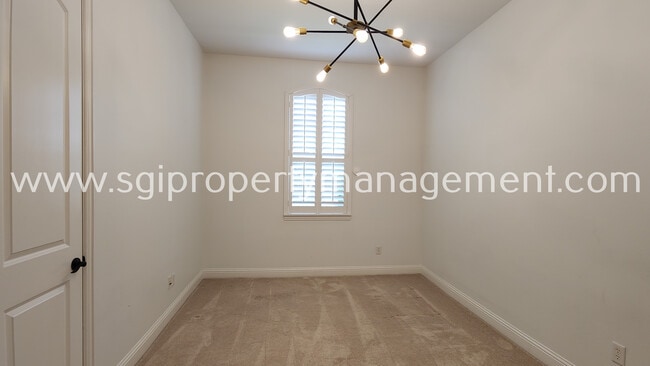 Building Photo - 406 Running Bear Ct