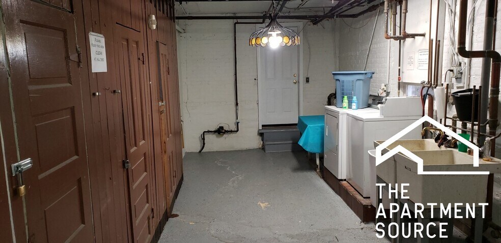 Building Photo - 4512 N Laporte Ave