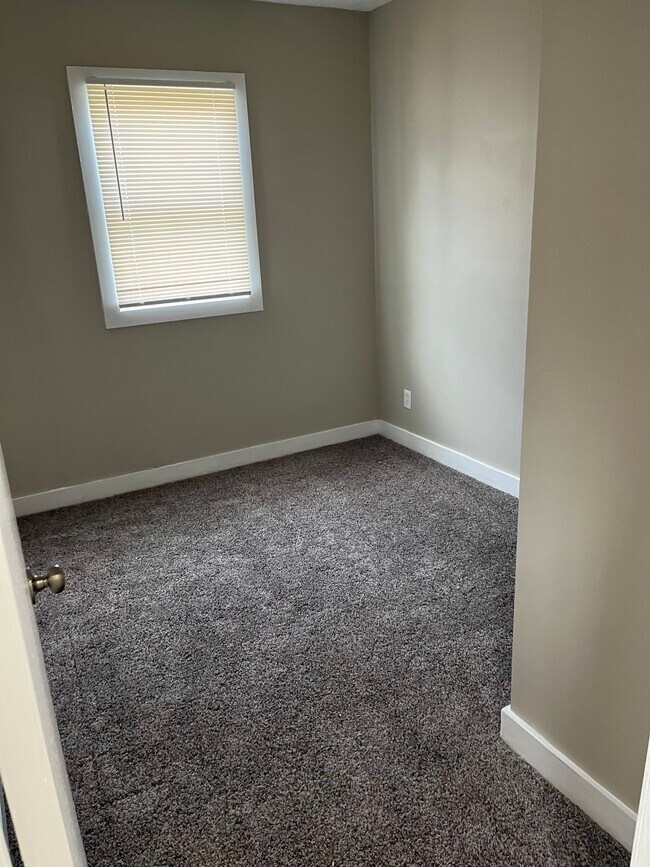 1st Bedroom - 2113 7th Street Rd