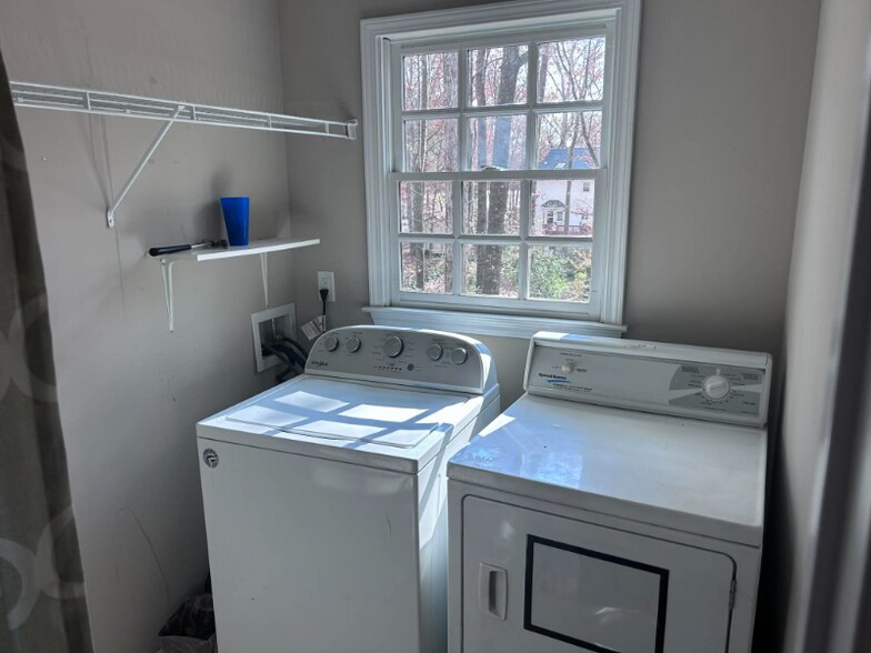 Building Photo - 1773 Timber Lake Rd NW