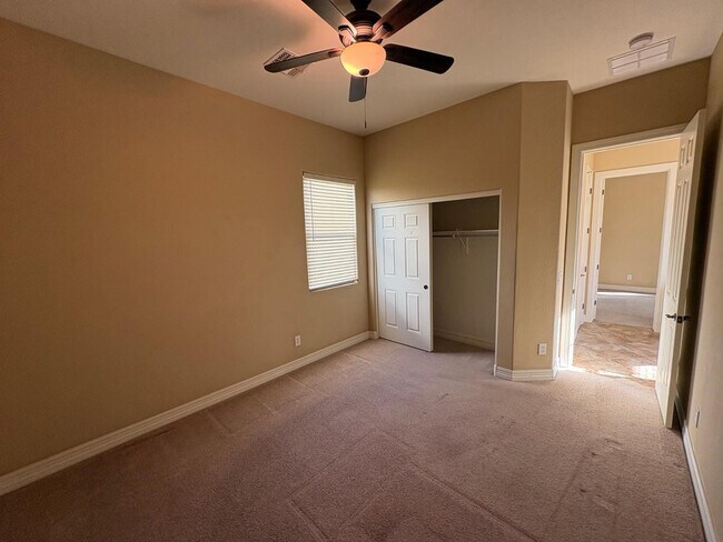 Building Photo - 15234 W Voltaire St