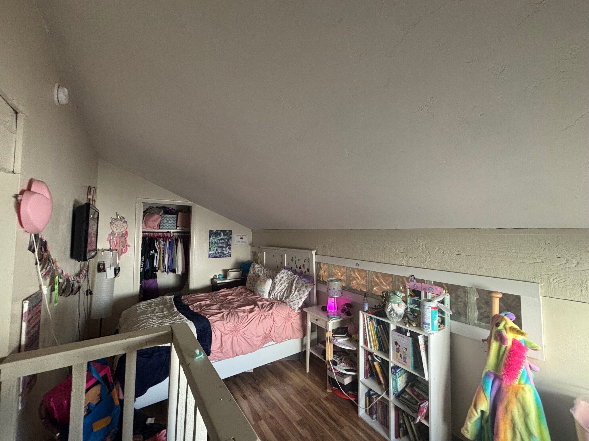 Building Photo - 336 Old Fish Creek Falls Rd