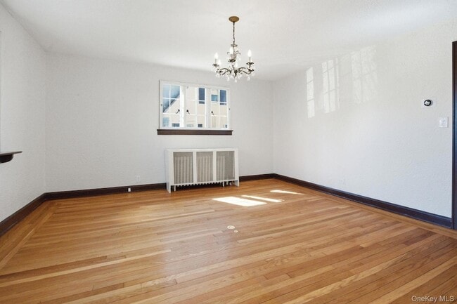 Building Photo - 5 Seymour Pl