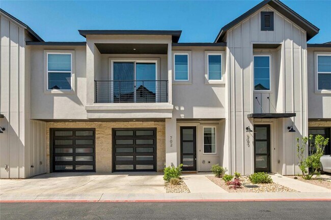 Building Photo - 12001 Vista Parke Dr