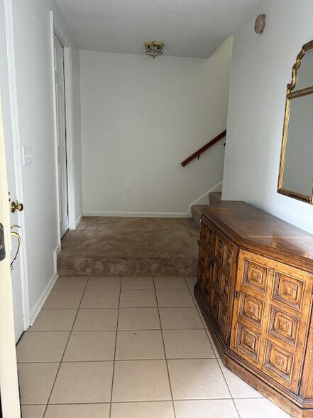 Building Photo - 1665 Saint Andrews Dr