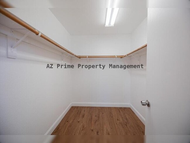 Building Photo - 17432 W Calavar Rd