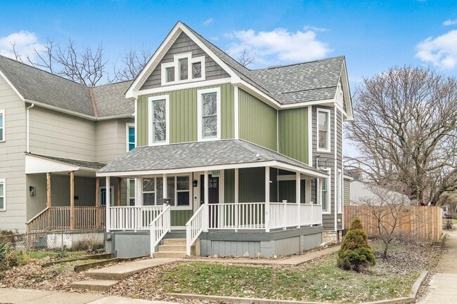 Primary Photo - 103 W Park Ave