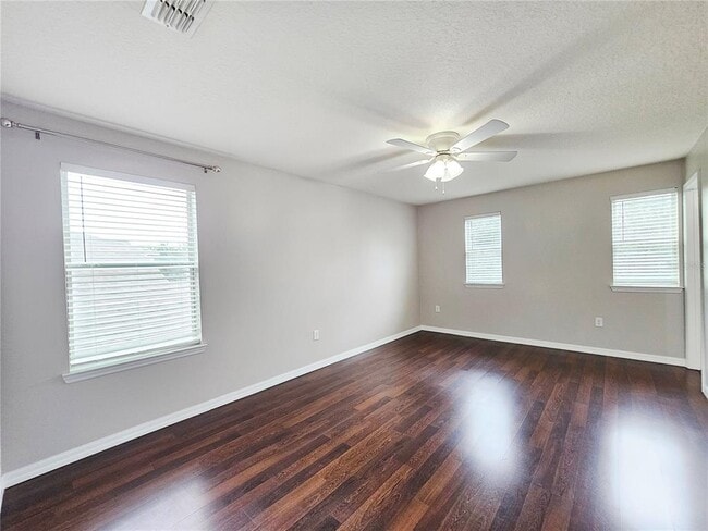 Building Photo - 11867 Verrazano Dr