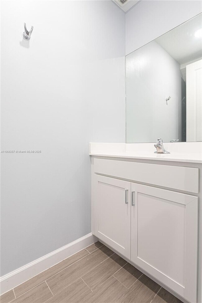 Building Photo - 4830 Navali Dr