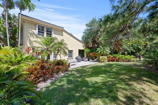 Building Photo - 1043 Vintner Blvd