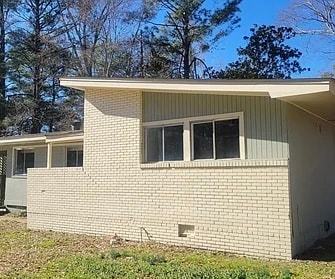 Building Photo - 646 Piermont St