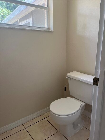 Building Photo - 127 Madrona Dr