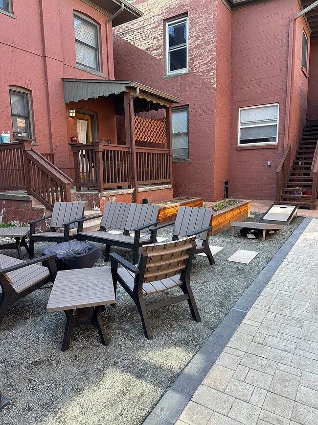 Building Photo - 3136 Umatilla St