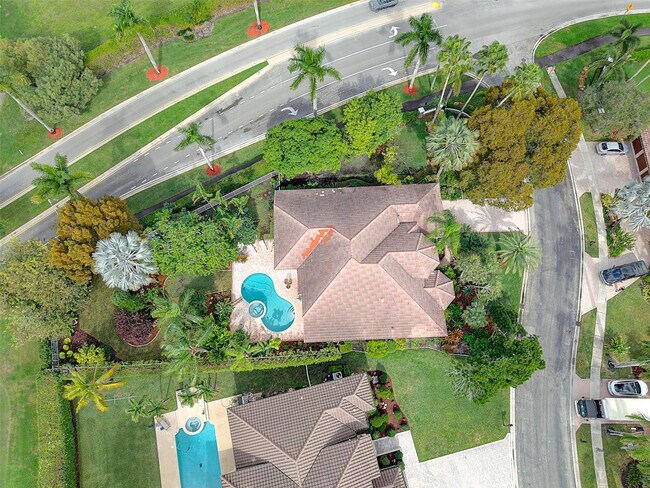 Building Photo - 1012 SW 156th Ave