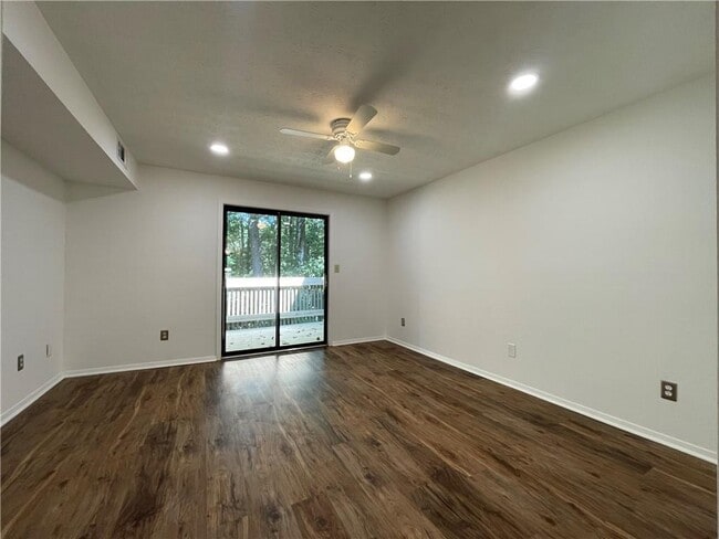 Building Photo - 1006 Dunbar Dr
