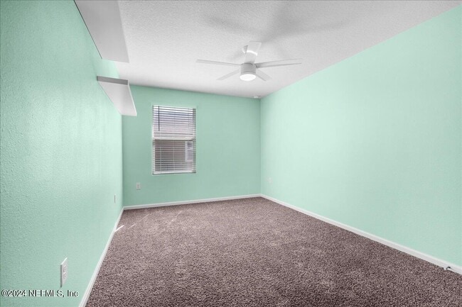 Building Photo - 2165 Pebble Point Dr