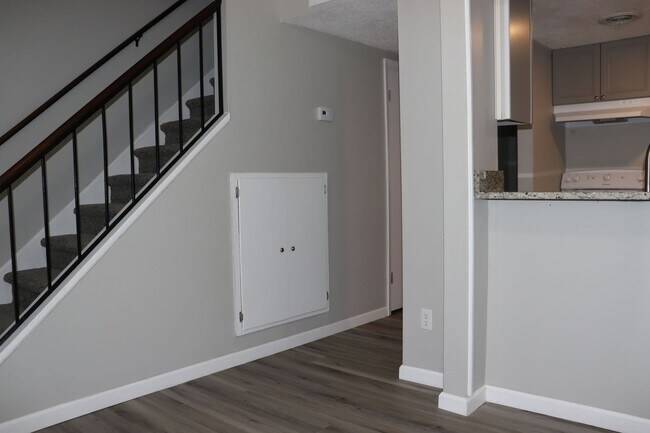 Primary Photo - 731 Old Liberty Rd