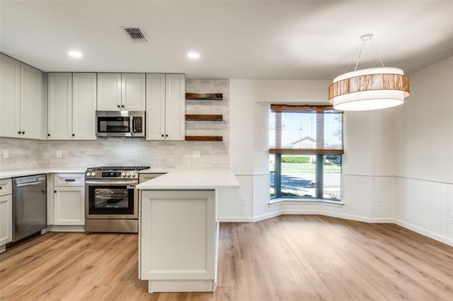 Building Photo - 302 Faircrest Dr